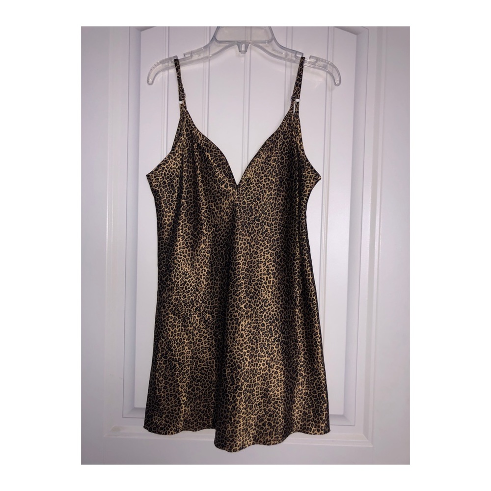 Leopard satin slip